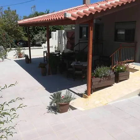 Apartment μεσόστρατο 1 *
