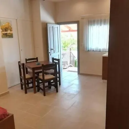 μεσόστρατο 1 Apartment